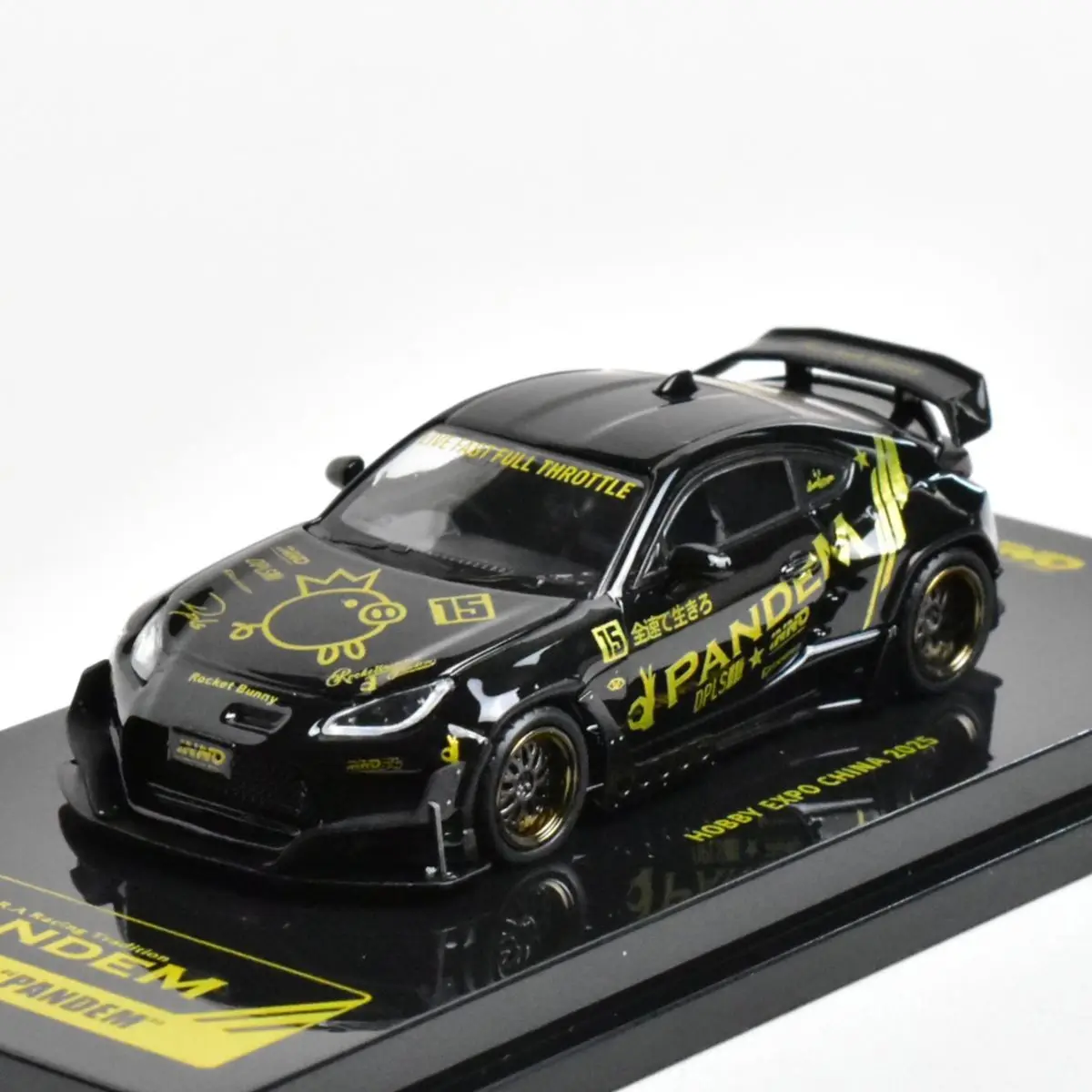 

INNO 1:64 GR86 PANDEM HEC BEIJING Auto Show Литая под давлением модель автомобиля