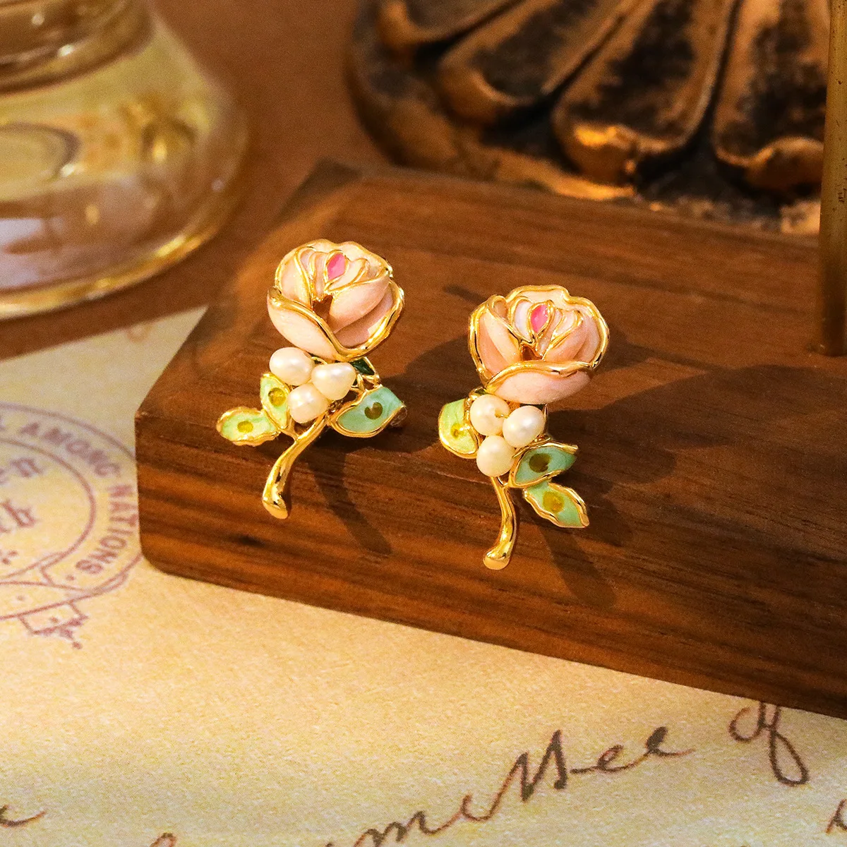 Medieval-style silver needle enamel oil dropper earrings, rose flower copper-plated with real gold and pearl jewelry