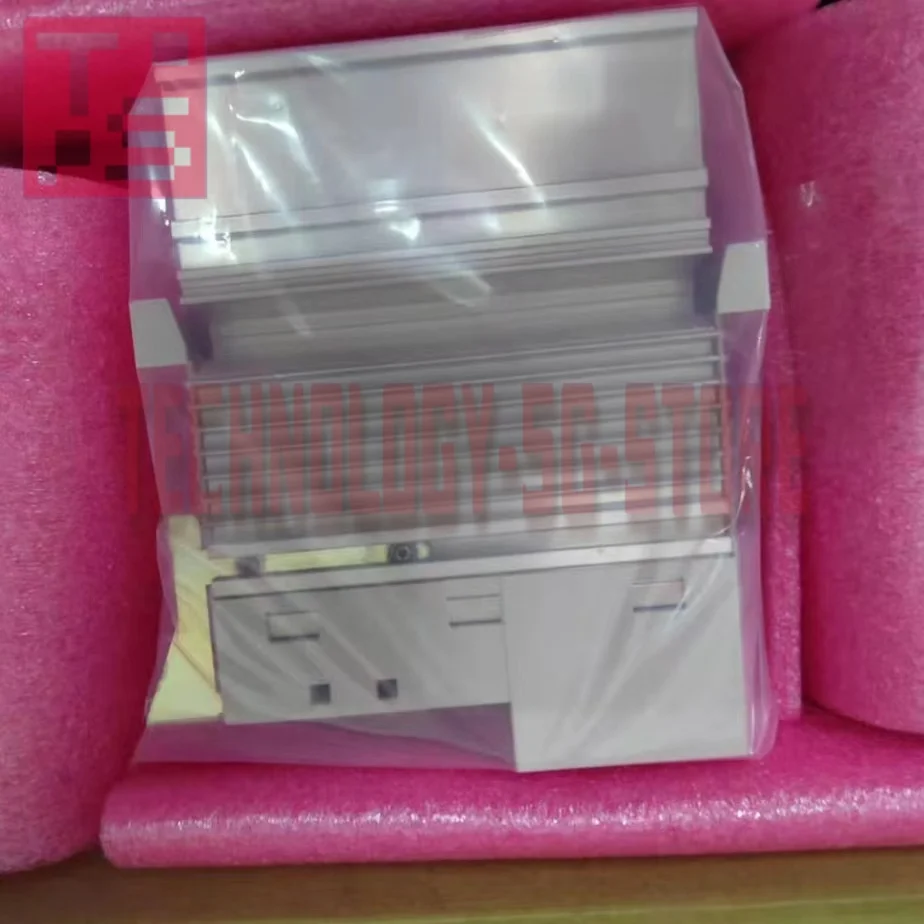 Convertidor de frecuencia E82EV371K2C E82EV371K2C200 nuevo en caja