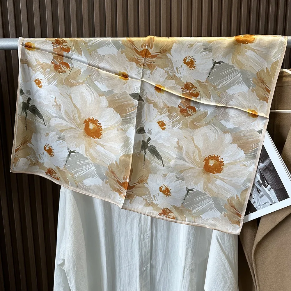 100% Pure Mulberry Silk Square Scarf Fashionable and Versatile High-end Silk Scarf Single Sided Printing 12 Momme 68x68CM
