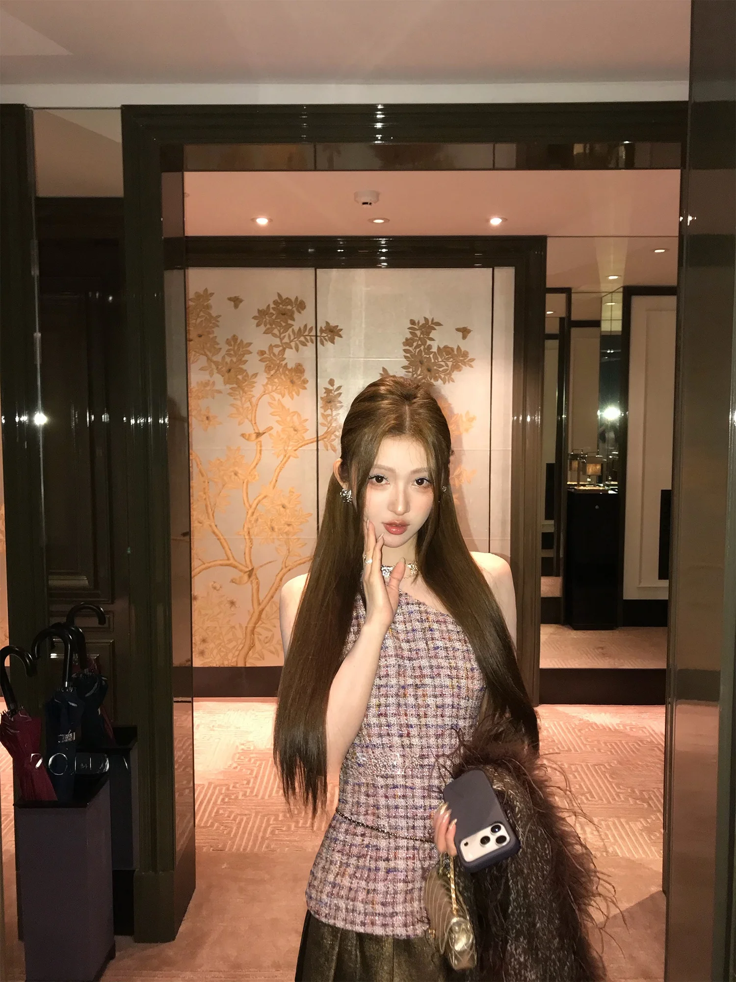 

Женский топ Zoneelea Song Yun из фиолетовой вязаной ткани с асимметричным плечом, французский стиль, укороченный, из смесовой ткани (полиэстер и шерсть)