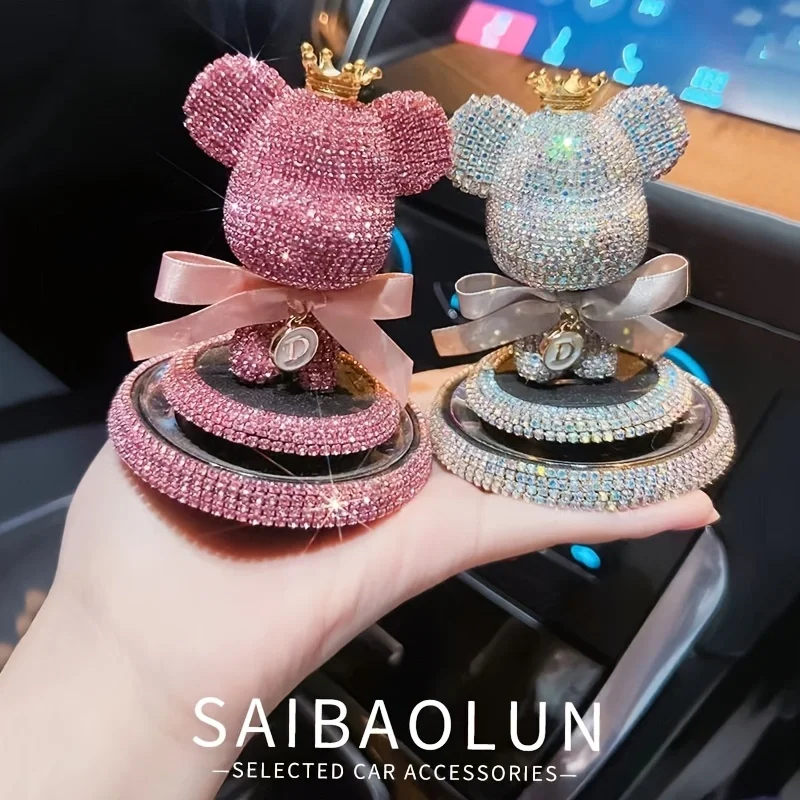 Sparkling Diamond Crown Bear Car Ornament: Add a Touch of Luxury to Your Car\'s Center Console!