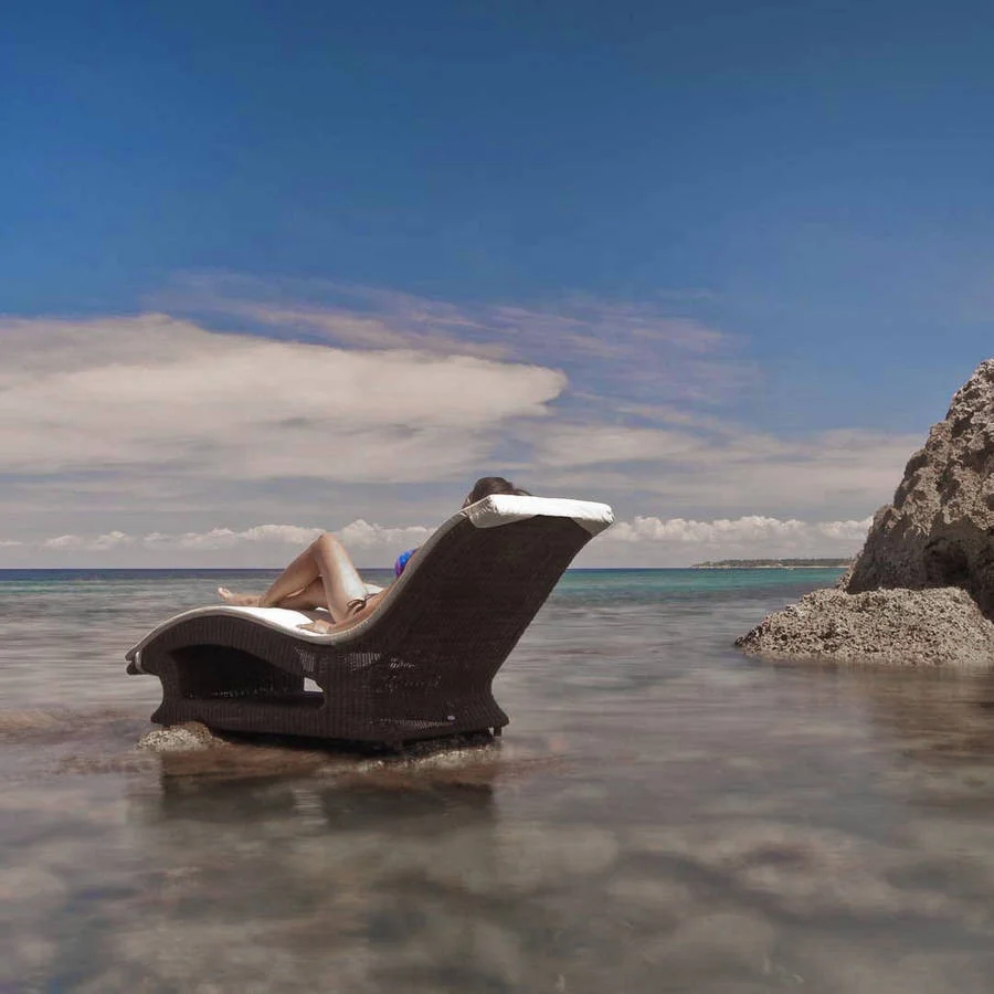 Outdoor Beach Swimming Pool Daybed Aluminum Folding Webbed Lawn Chair Chaise