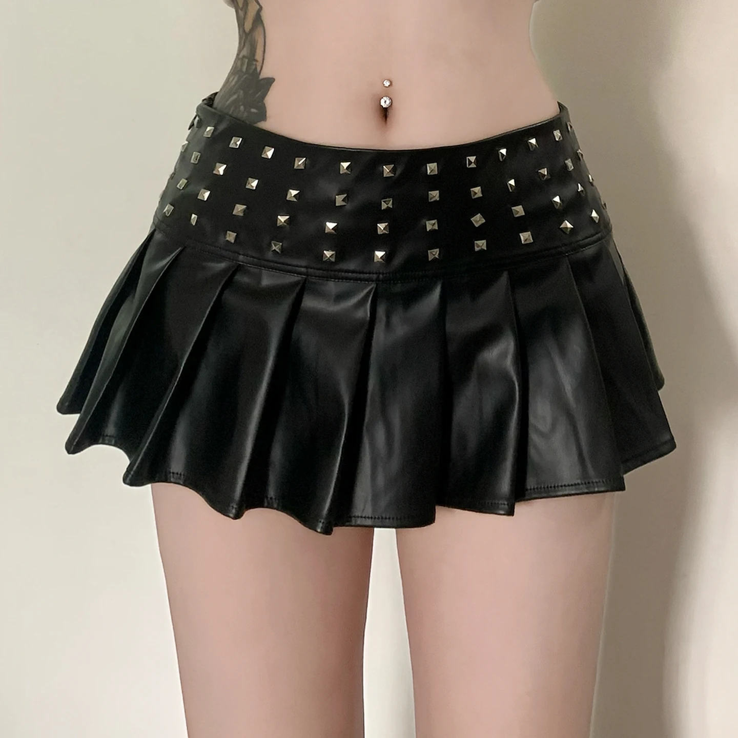 

Dark Pu Leather A-Line Skirts Gothic Solid Rivet Loow-Waisted Super Mini Skirts Women 2025 Summer Fashion Y2K Streetwear Ladies