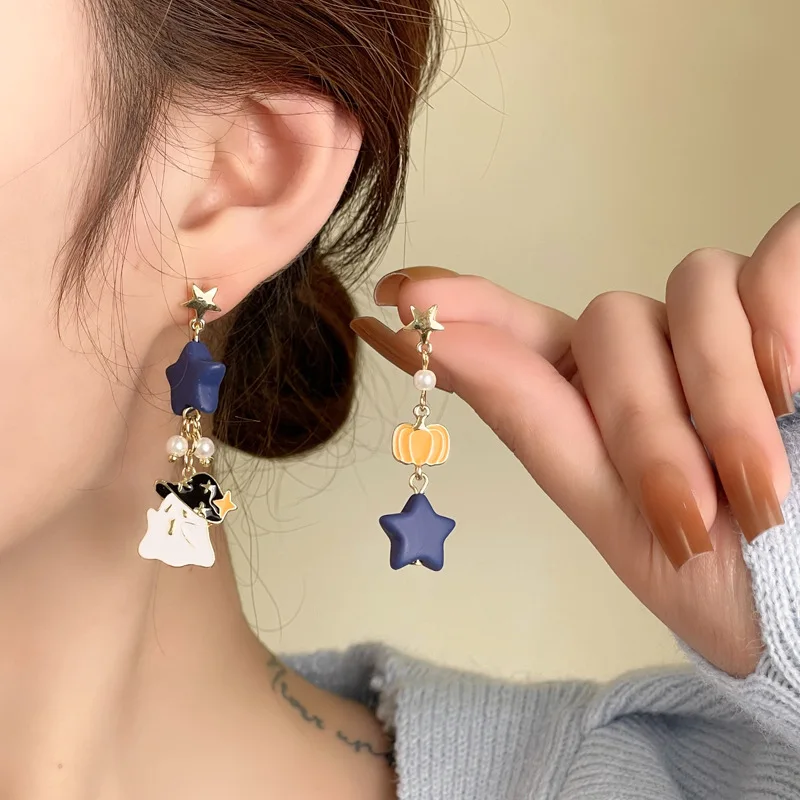 Original Design Personality Asymmetrical Cartoon Star Pumpkin Ghost Funny Clip on Earrings Without Piercing for Women Girls Gift