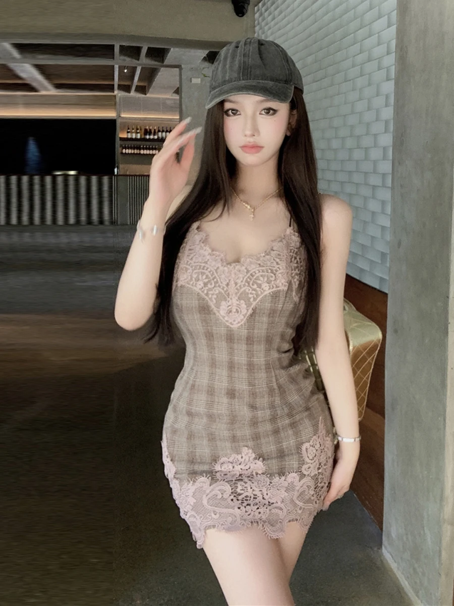 Retro Spicy Girl Style Lace V-neck Sleeveless Halter Dress Pure Desire Sexy Small Size Age Reduction Bodycon Dress