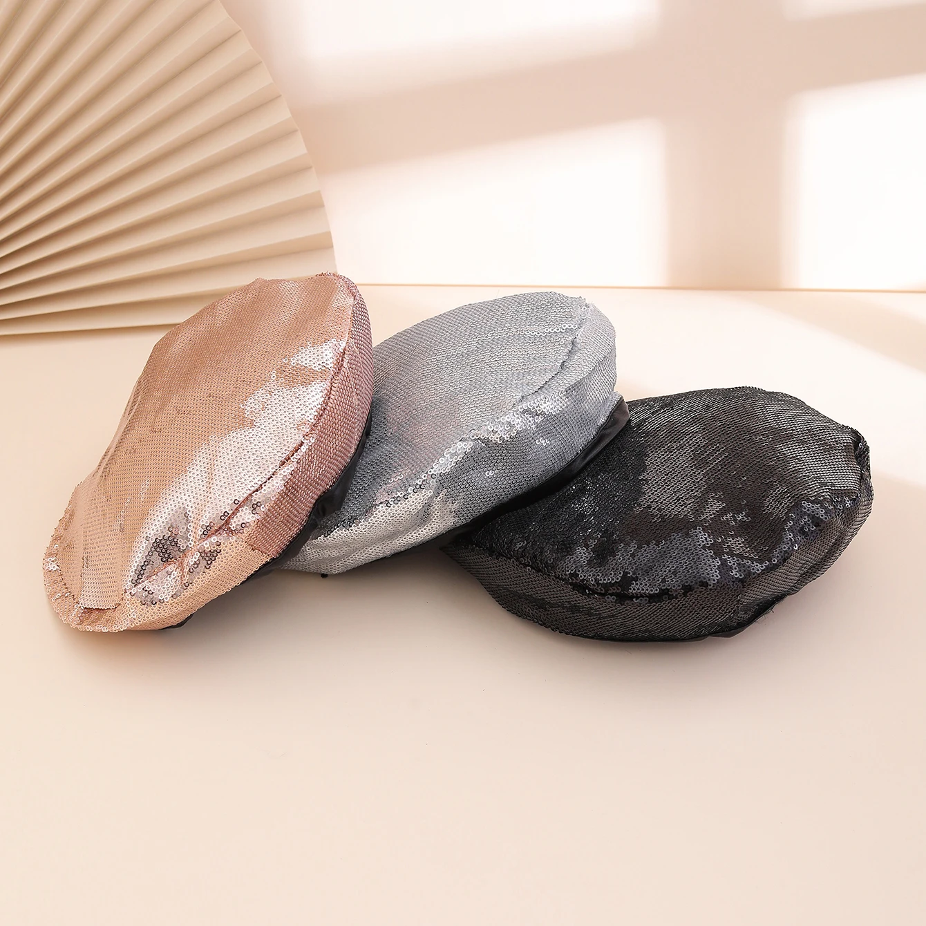 Korean-style Fashionable Full-pattern Small Sequin Beret, Versatile in Style, Painter's Hat, Suitable for Outdoor Wear.
