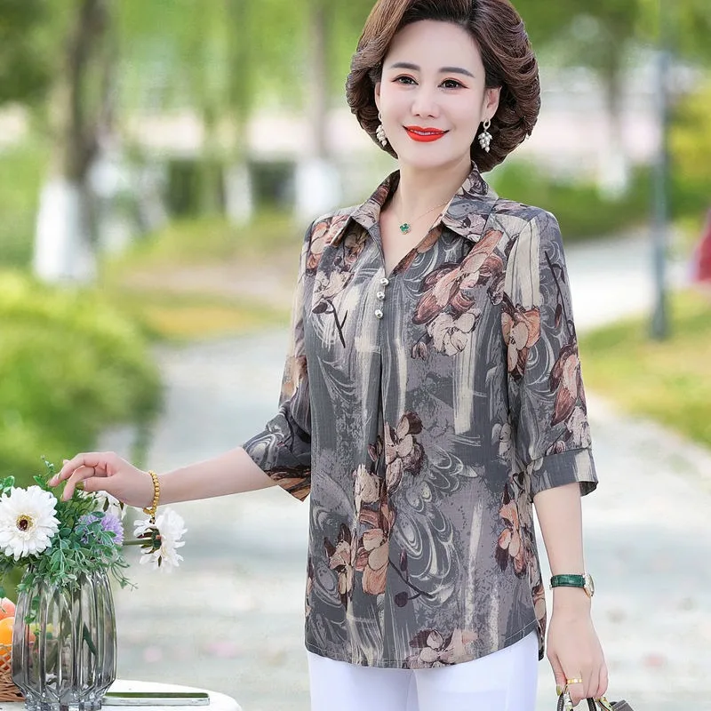 

2023 New Middle-aged Elderly Women Summer Dress New Sleeve Shirt Mothe Silk Shirt T-shirt Small Shirt Plus Size