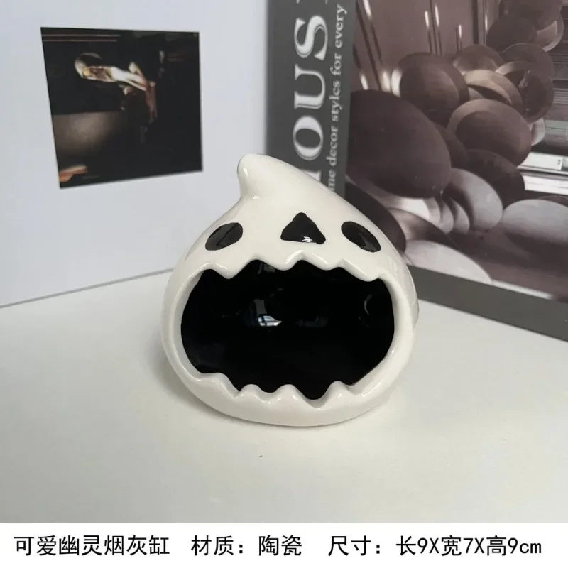 Ceramic Ghost Ashtray for Summer Cooling and Heat Avoidance Ceramic Nest Golden Wire Bear Sleeping House Small Hamster Nest