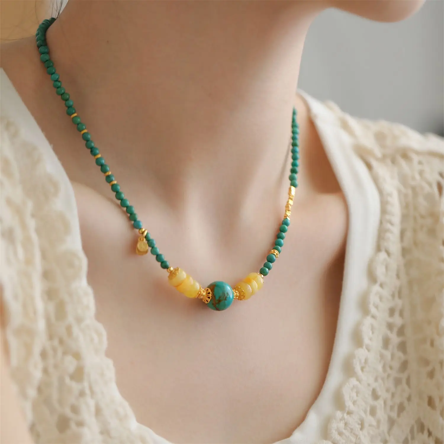 

High-grade S925 silver turquoise peace and joy beeswax abacus bead gold broken silver necklace national style design jewelry