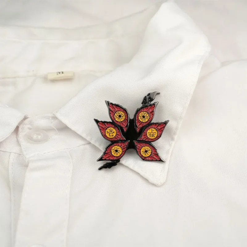 

Demon Slayer Brooch Kokushibo Anime Peripheral Creativity Exquisite Fashion Versatile Decoration Trend Cartoon Accessories