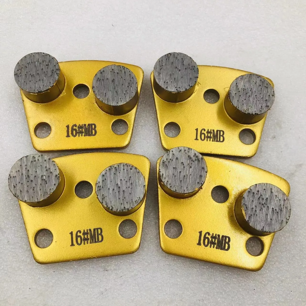 2-Buttons Type Trapezoid Metal Bond Diamond Concrete Grinding Puck Scraper Shoe Disc for Floor Girnder 3*9mm Holes 9pcs