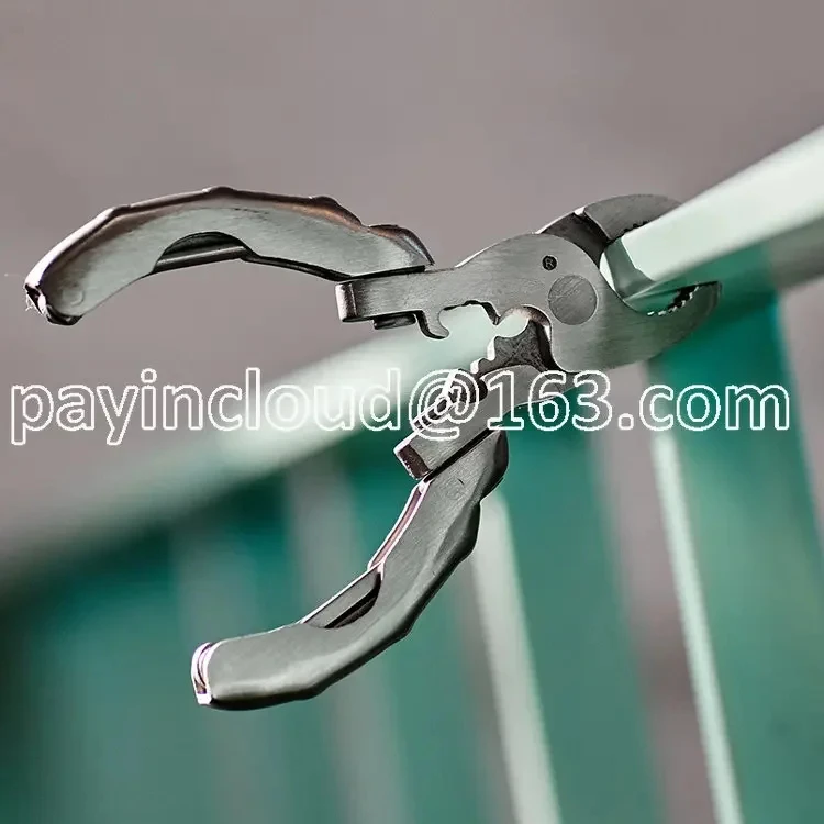 Mini Multifunctional Tool Clamp Combination Universal Outdoor Foldable and Portable Keychain