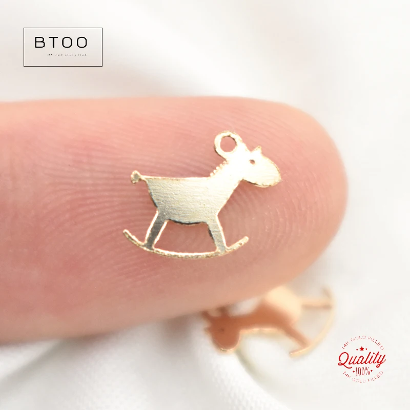 สัตว์ Charm 14K Gold Filled Reindeer Gold Charm เครื่องประดับสําหรับ DIY สร้อยข้อมือสร้อยคอทําเสื่อมเสียทนผลการค้นหาเครื่องประดับ