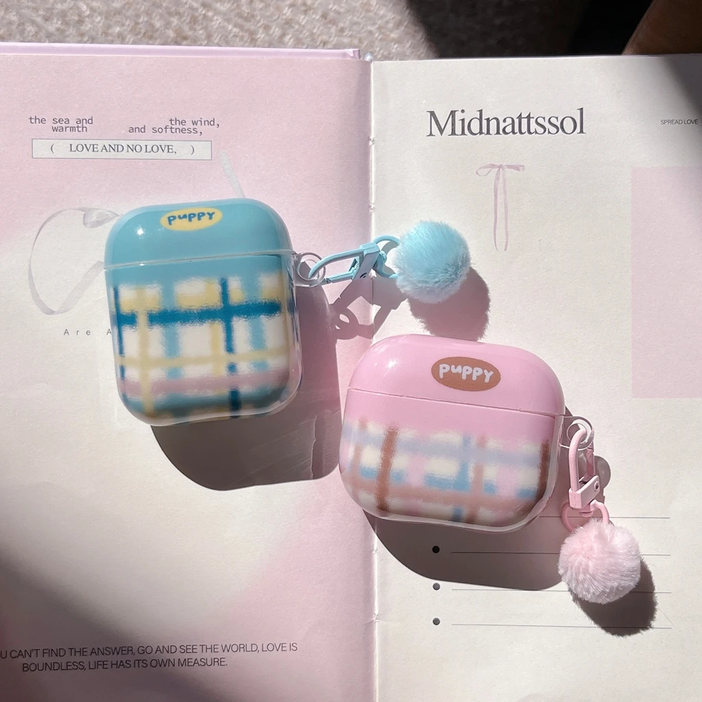 ドーパミンソリッドカラーグラフィティグリッドパターン、ぬいぐるみペンダント付き耐衝撃イヤホンカバーケース（AirPods 1、2、3、4、Pro、Pro 2、Pro 3対応）