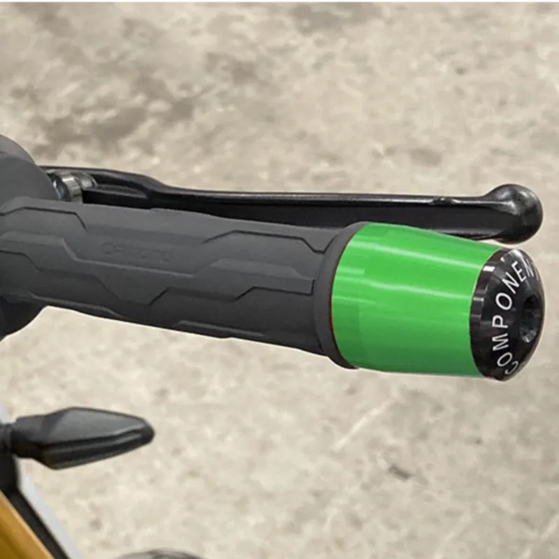 

For YAMAHA XSR155 XSR700 XSR900 XSR 155 700 900 Motorcycle Handle Bar Ends Weight Handlebar Grips Cap Anti Vibration Silder Plug