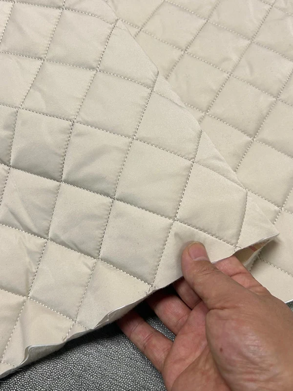 

High-End Faionable Camel Hair down Jaet Fabric Diamond Patterned Wool Warm Cotton Coat Material Printed Autumn Winter