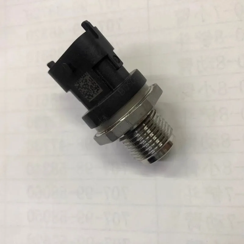 Excavator 200 210 220 240 400 450 460-7-8 high-pressure common rail pressure sensor (suitable for Komatsu)