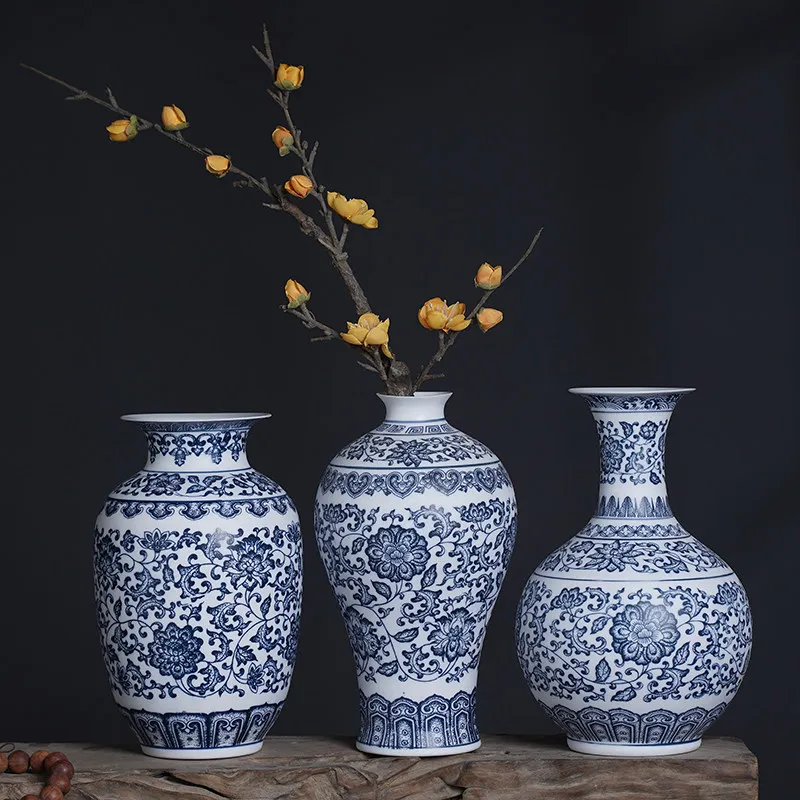 Blue And White Porcelain Vase For Home Decoration Jingdezhen Retro Flower Vase Perfect For Living Room Bookshelf Decoration