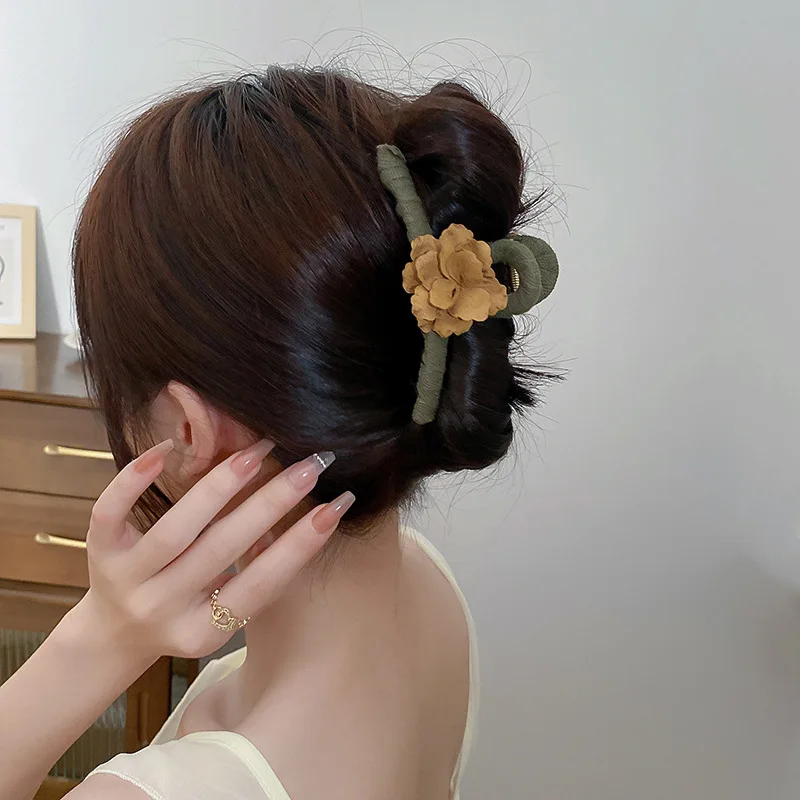 Pinzas para el pelo hechas a mano con flores de papel, tocado tradicional chino, pinza de cangrejo para el pelo Floral Artificial, verde y amarillo, 2023