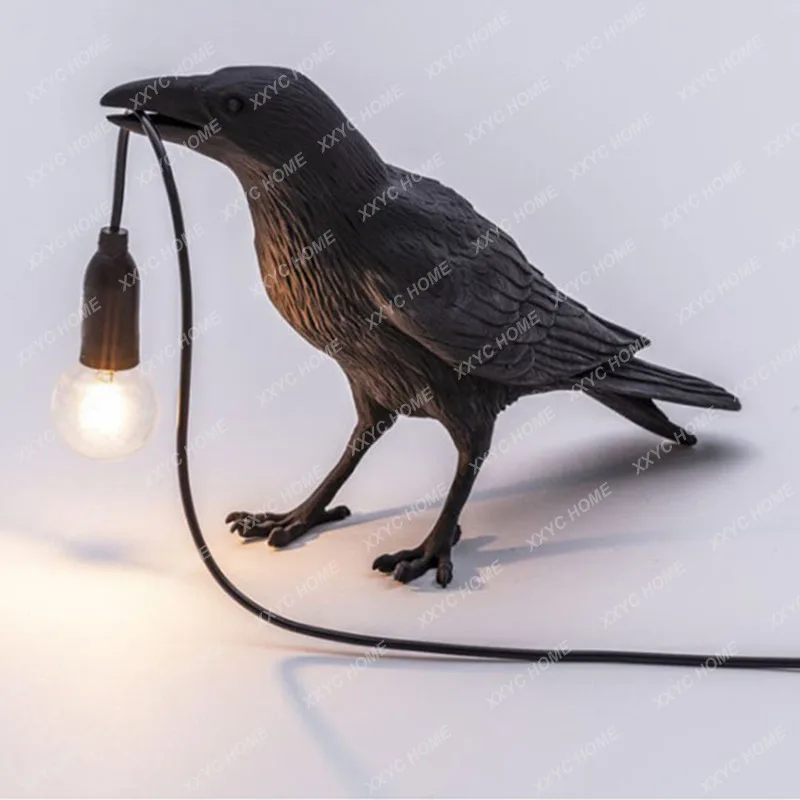 Auspicious bird desk lamp creative bedroom bedside animal modeling bird lark wall lamp resin wall lamp decoration