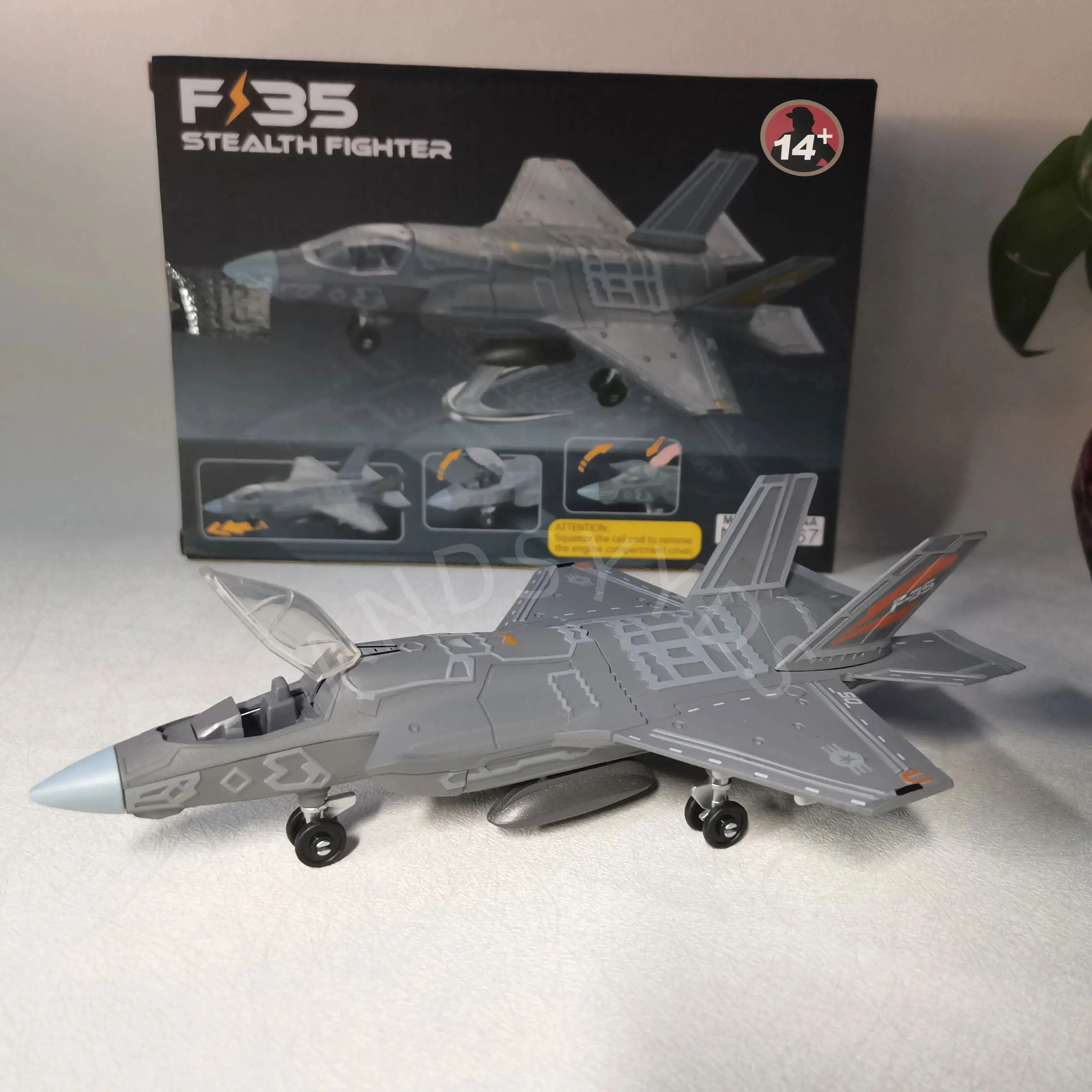 Assembly Plane Simulation Fighter F-35 Modern Military Fighter 1/72 Scale Building Blocks DIY Model ABS Plastic Aircraft Gift