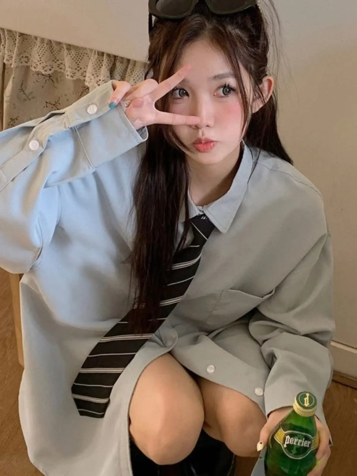 

Loose Long Sleeve Blue Shirt Women's Spring Early Season College Style Anti-Aging Design Sensation Mid-Length Trendy Top