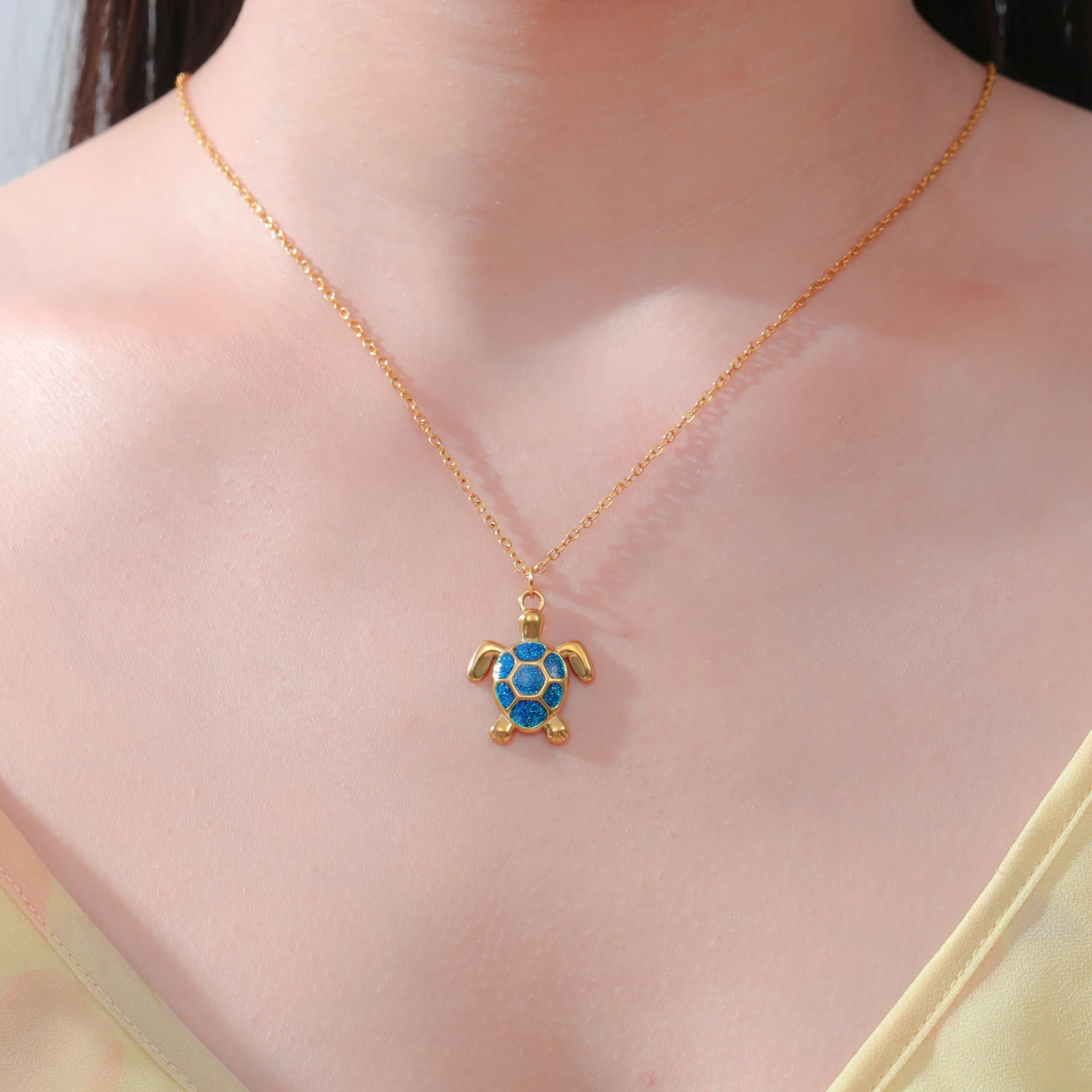 Skyrim Blue Turtle Pendant Necklaces Women Stainless Steel Gold Color Tortoise Sea Animal Jewelry Birthday Gifts Wholesale