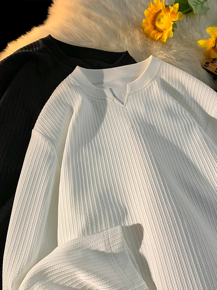 

Мужская свободная футболка с длинным рукавом и V-образным вырезом, повседневная, весенне-осенняя, модная, молодежная, студенческая, крутая, с приятной текстурой