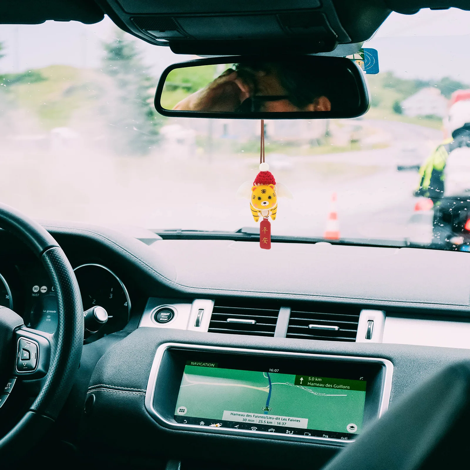 

Charming Tiger Car Hanging Ornament Rearview Mirror Pendant Cute Interior Decor Material Fine Craftsmanship Easy Install