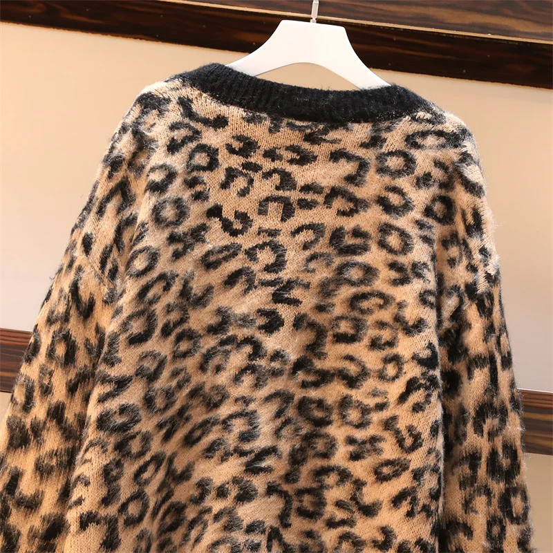 Leopard Knitted Loose Cardigan Sweater For Women 2022 Autumn Winter V-neck Long Sleeve Tops Coats Vintage Fashion Ladies Jumpers