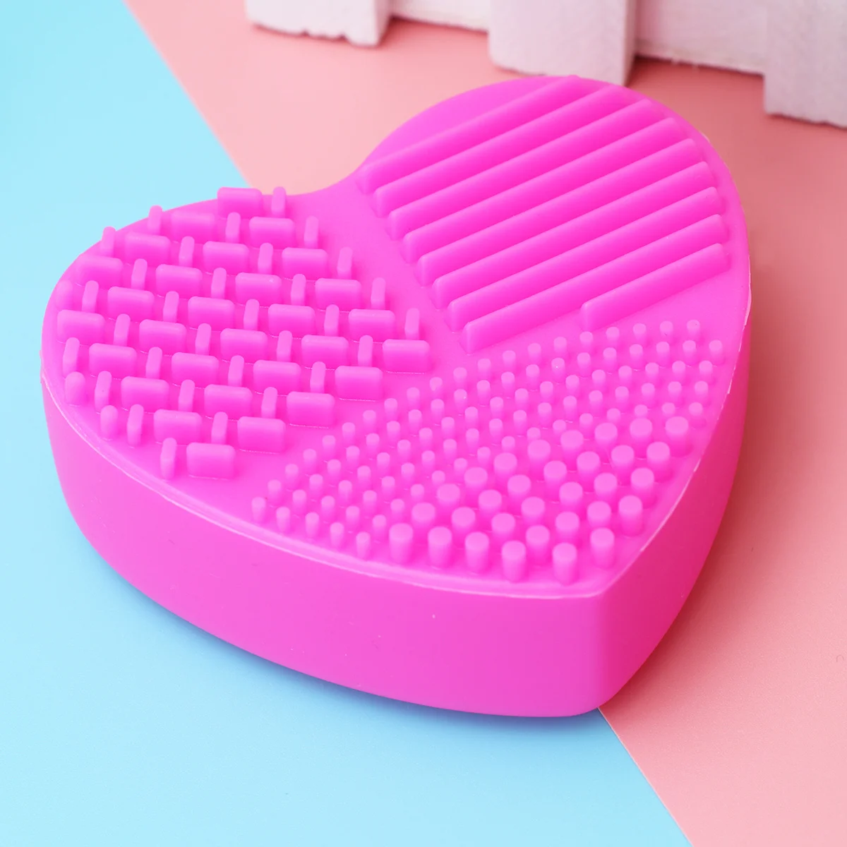 Tampone per lavaggio in silicone a forma di cuore rosa rossa per strumento per la pulizia dei pennelli per trucco Spazzole per il viso e gli occhi Tappetino per la pulizia Scrubber