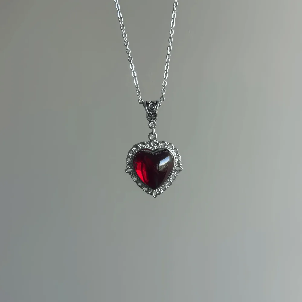 Goth Punk Large Heart Red Gem Pendant Necklace Vintage Ornate Frame Red Heart Necklace for Women Halloween Alt Aesthetic Jewelry