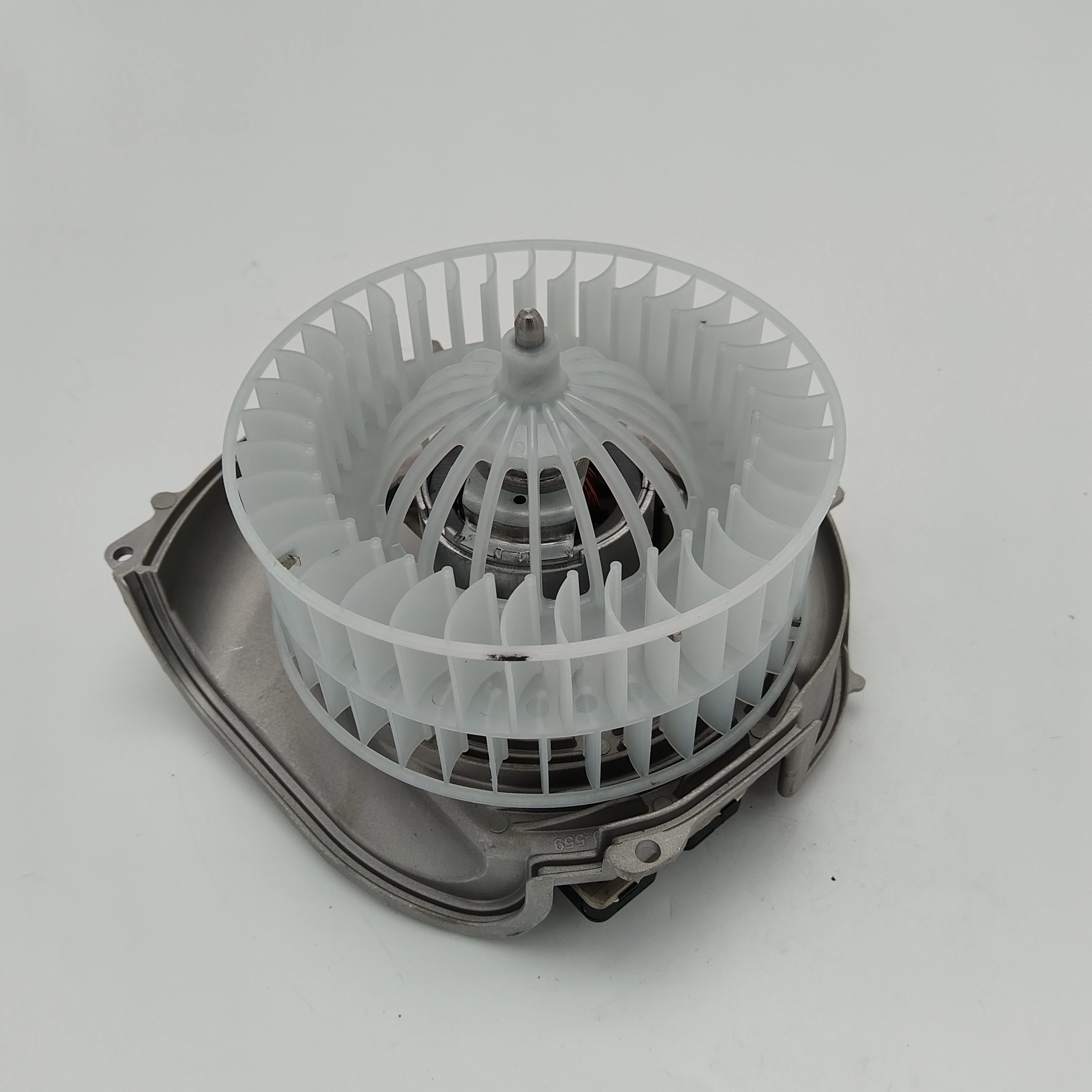 Left-Hand Drive Blower Motor Suitable for Mercedes S-Class(W140)91-98 Oe: V30031761 9402376 742740N 8Ew009159331 87100