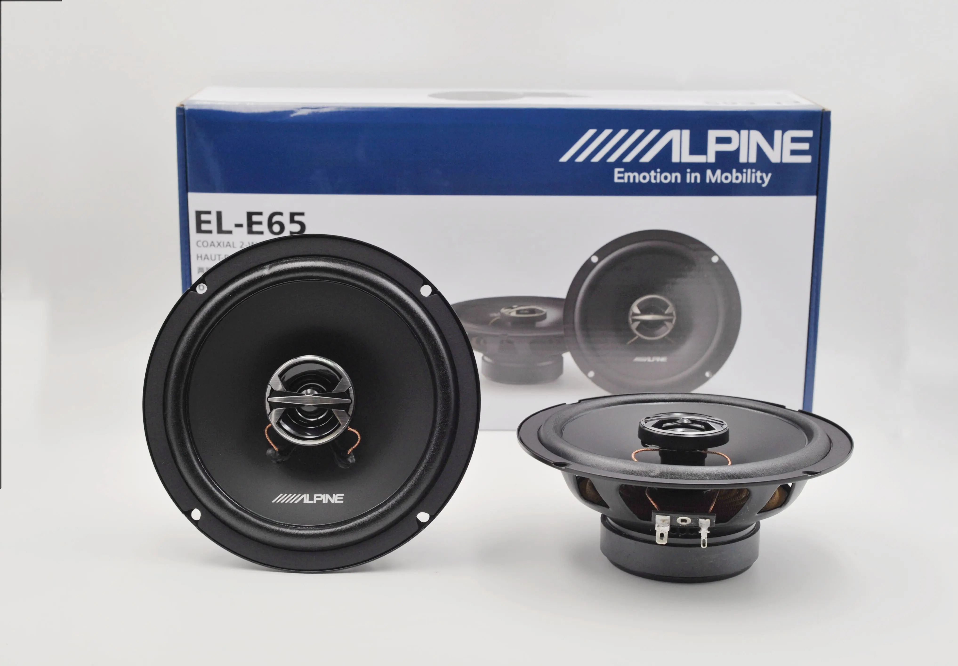 

2pcs 6.5 Inch 160W 12V Car Coaxial Horn Auto Audio Music Stereo Full Range Frequency Hifi Speakers Non-destructive Installation