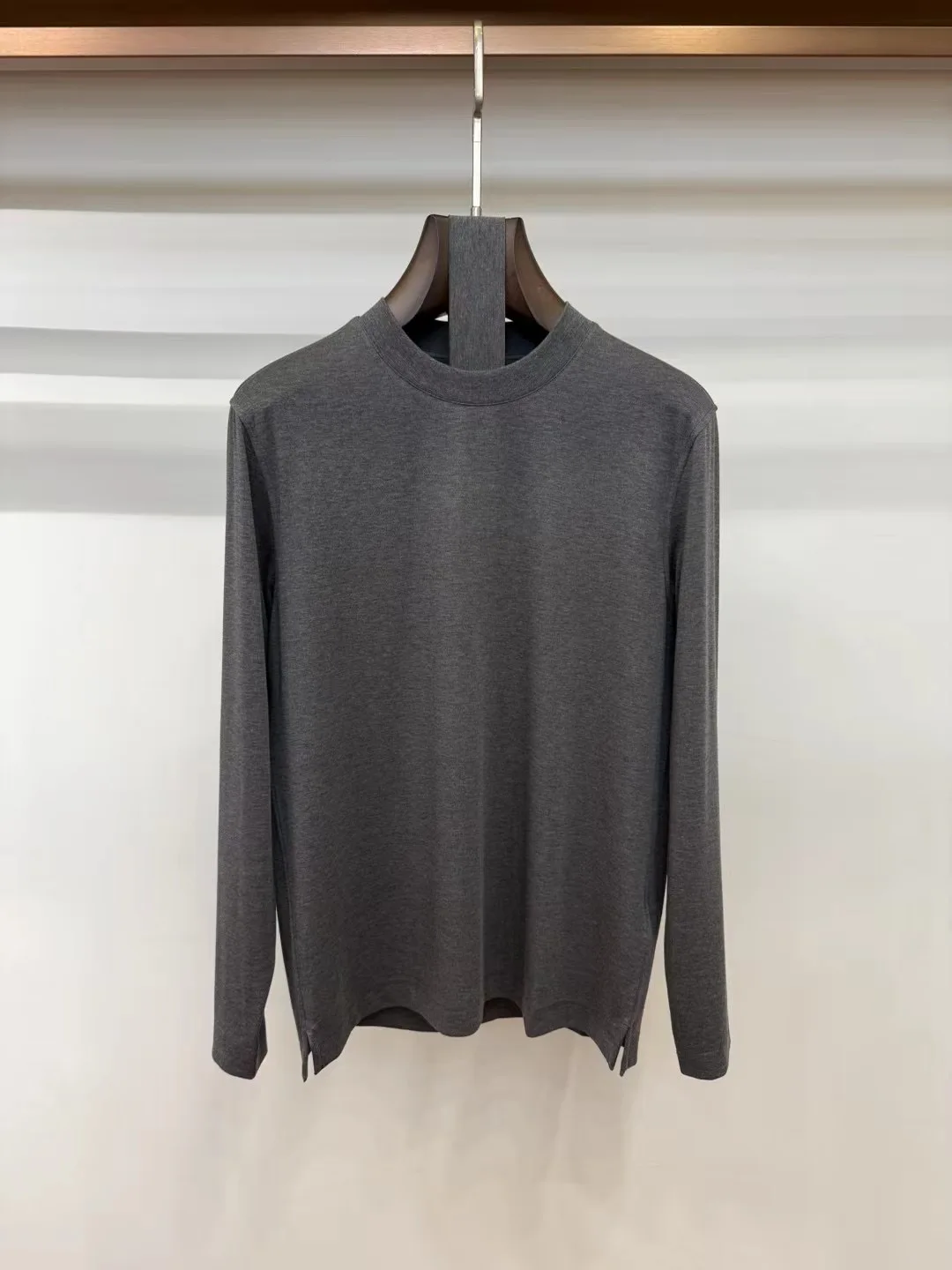 

Ultrafine Modal Long Sleeve round Neck T-shirt Men's Base Shirt Ceiling Sand Grey Street Style Anti-bacterial Non-fading Brea...