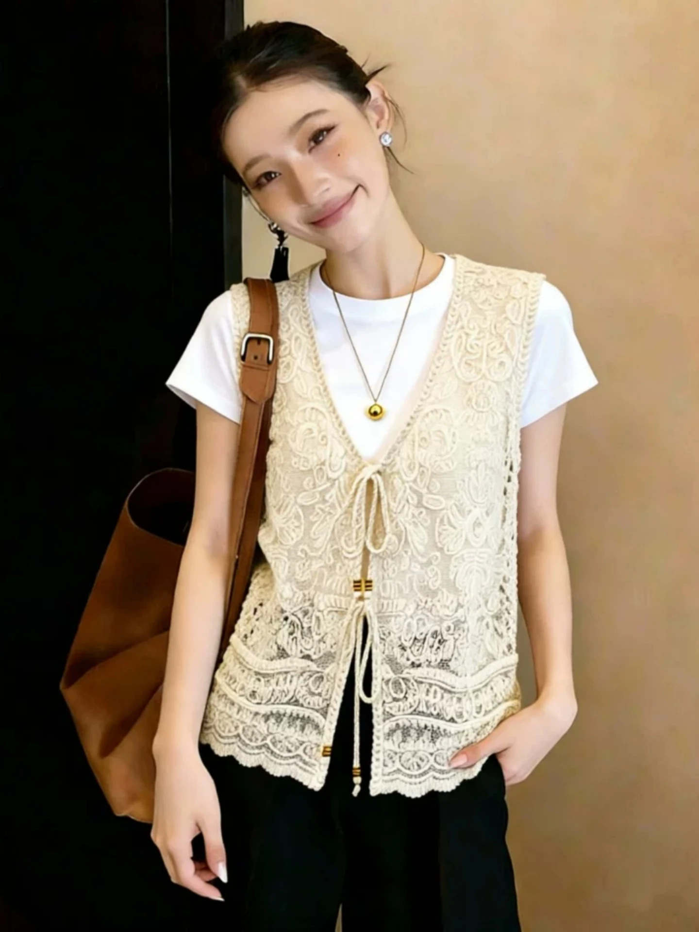 

Lace Embroidered V-neck Tank Top Women's Layering Summer plus Size Design Short Outerwear Cover-up Casual Loose Fit