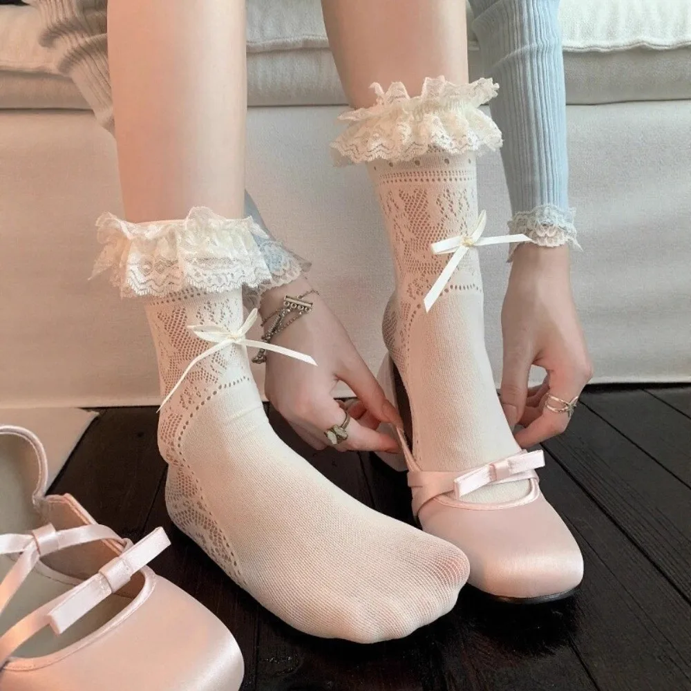 High Quality Solid Color Mid-Tube Socks Thin Sweat Absorbent Lace Bow Socks Breathable Stocking for Women