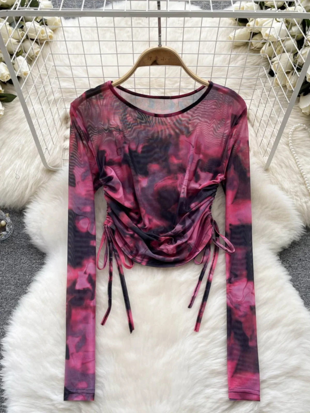 Oferta Especial: Blusa Feminina Tie Dye de Malha com Cordão, Manga Longa Fina, Gola Redonda, Design Vintage, Estilo Coreano, ...