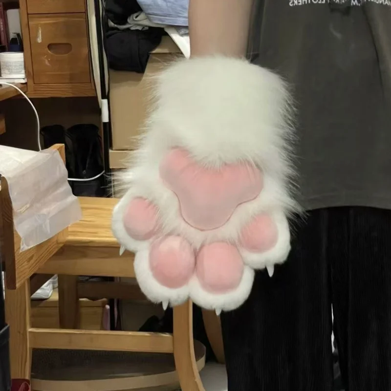 

В наличии супер милые плюшевые перчатки с лапами животных, перчатки для косплея, мягкие и носимые перчатки с кошачьими лапами для девочек, скрипящие перчатки с кошачьими лапами