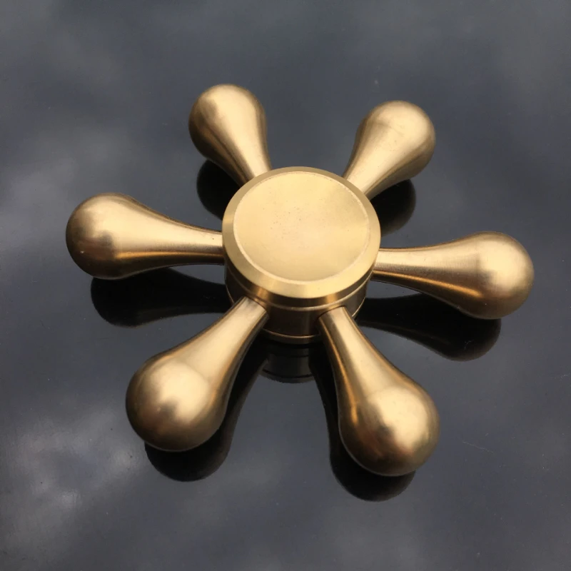 Fidget Spinner Brass Color Zinc Alloy Metal Hand Spinner Dice Bauhinia Rudder Exterior Smooth Finger Tri Spiner Gyro Toy for Kid