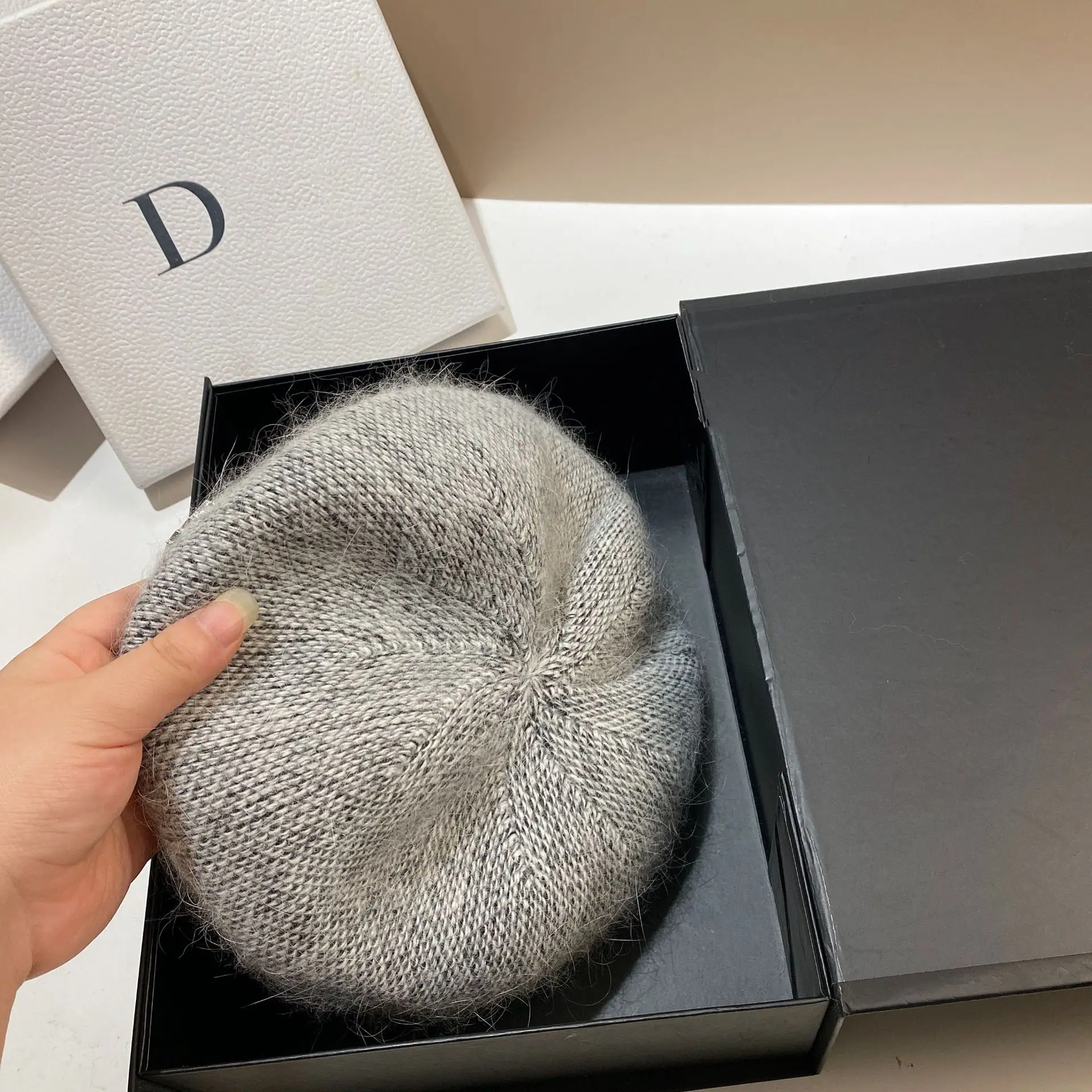 Angora Kaninchen Fell Damen Gestrickte Baskenmütze Winter Wolle Baskenmütze Vielseitige Mädchen Maler Hut Dame Warm Aufwachen Motorhaube Beanie Cap