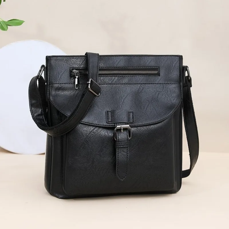 

Trendy Design Elegant Clutch Bag Women High-End Minimalist Vintage Solid Color Simple Unique Messenger