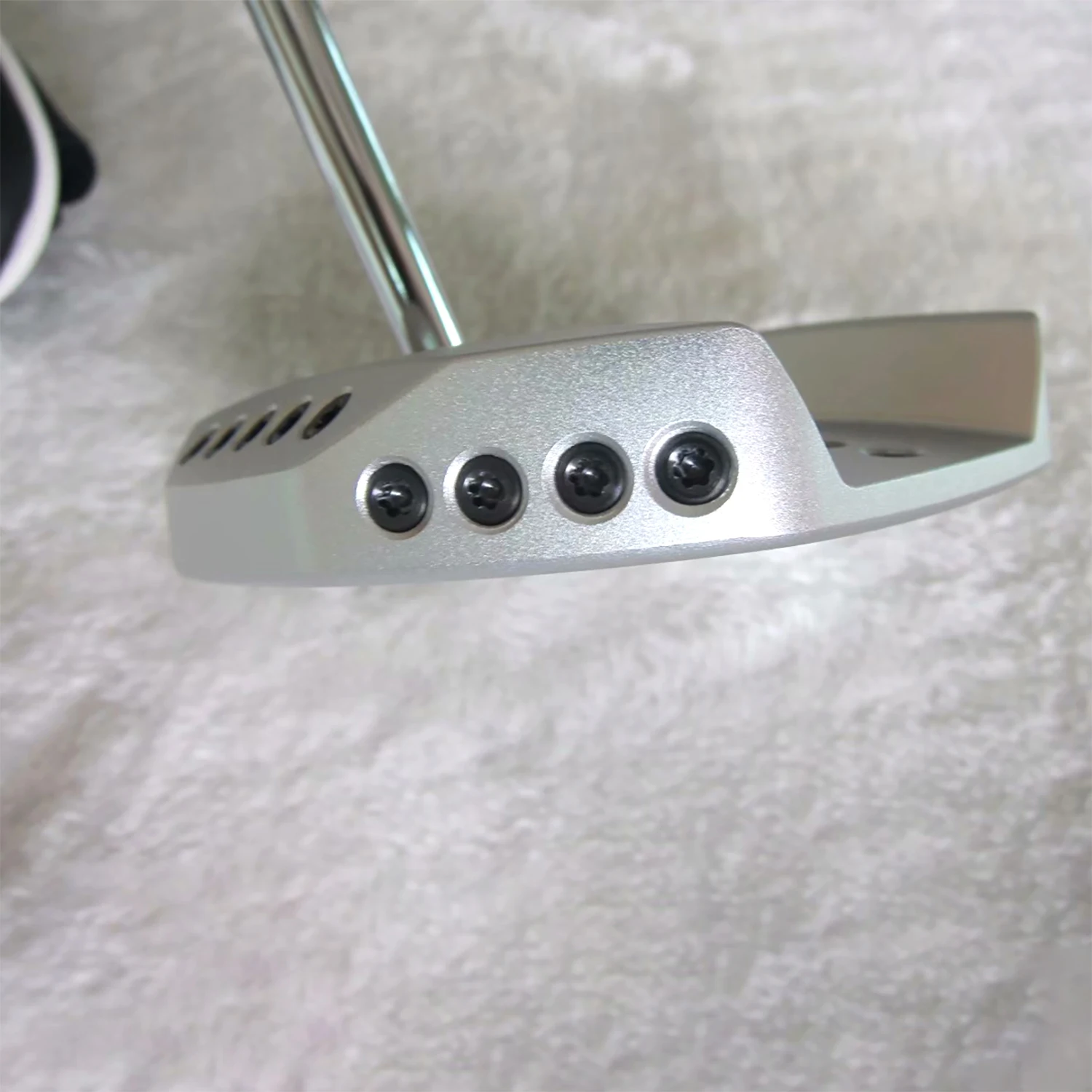 DRONE C Silver golf putter 32/33/34/35/36 Inch Steel Shaft With Head Cover Free shipping