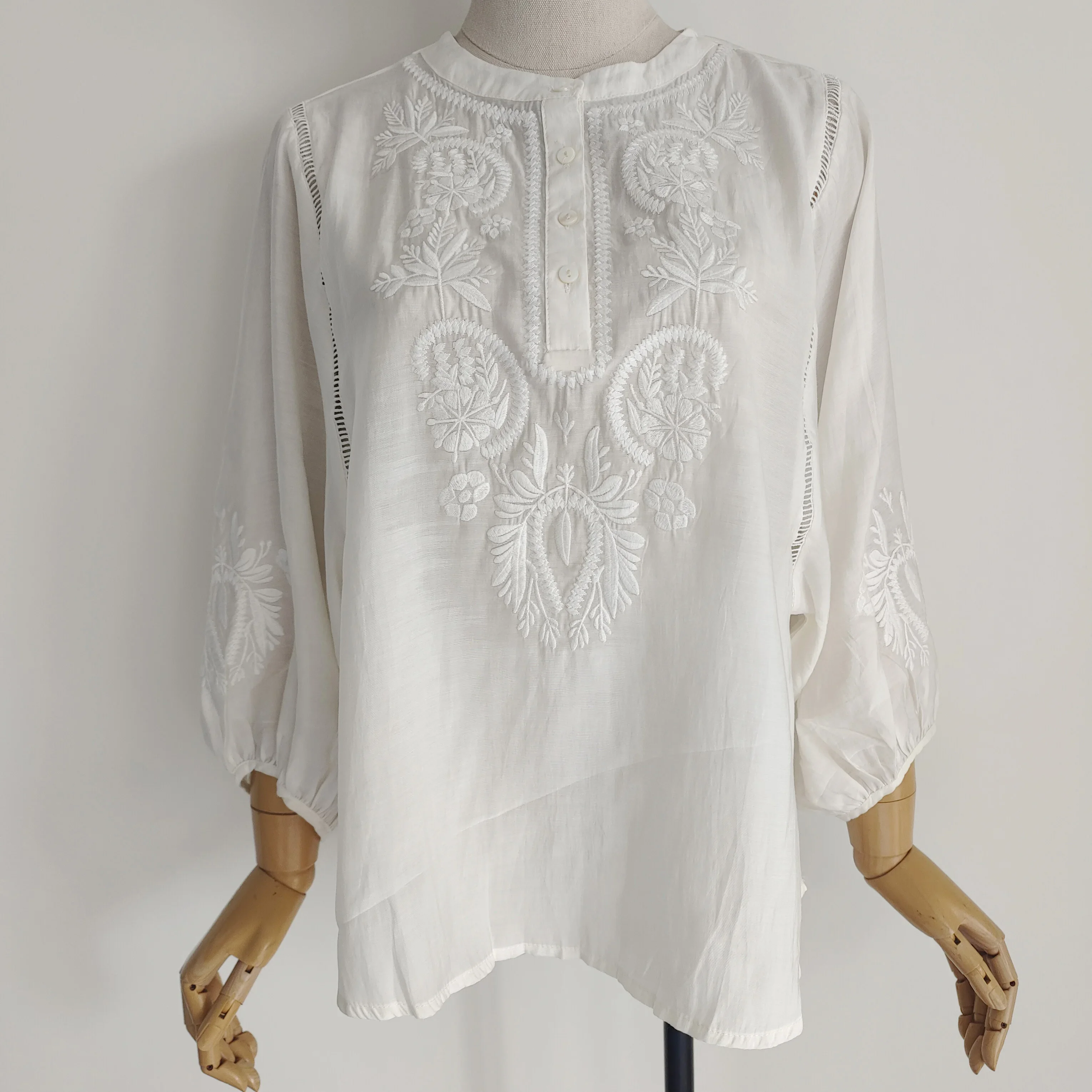 Oversize Loose seven quarter sleeved Blouses Shirts For Women Tops Summer Floral Embroidery Beige Cotton Rayon Boho Blouse Shirt