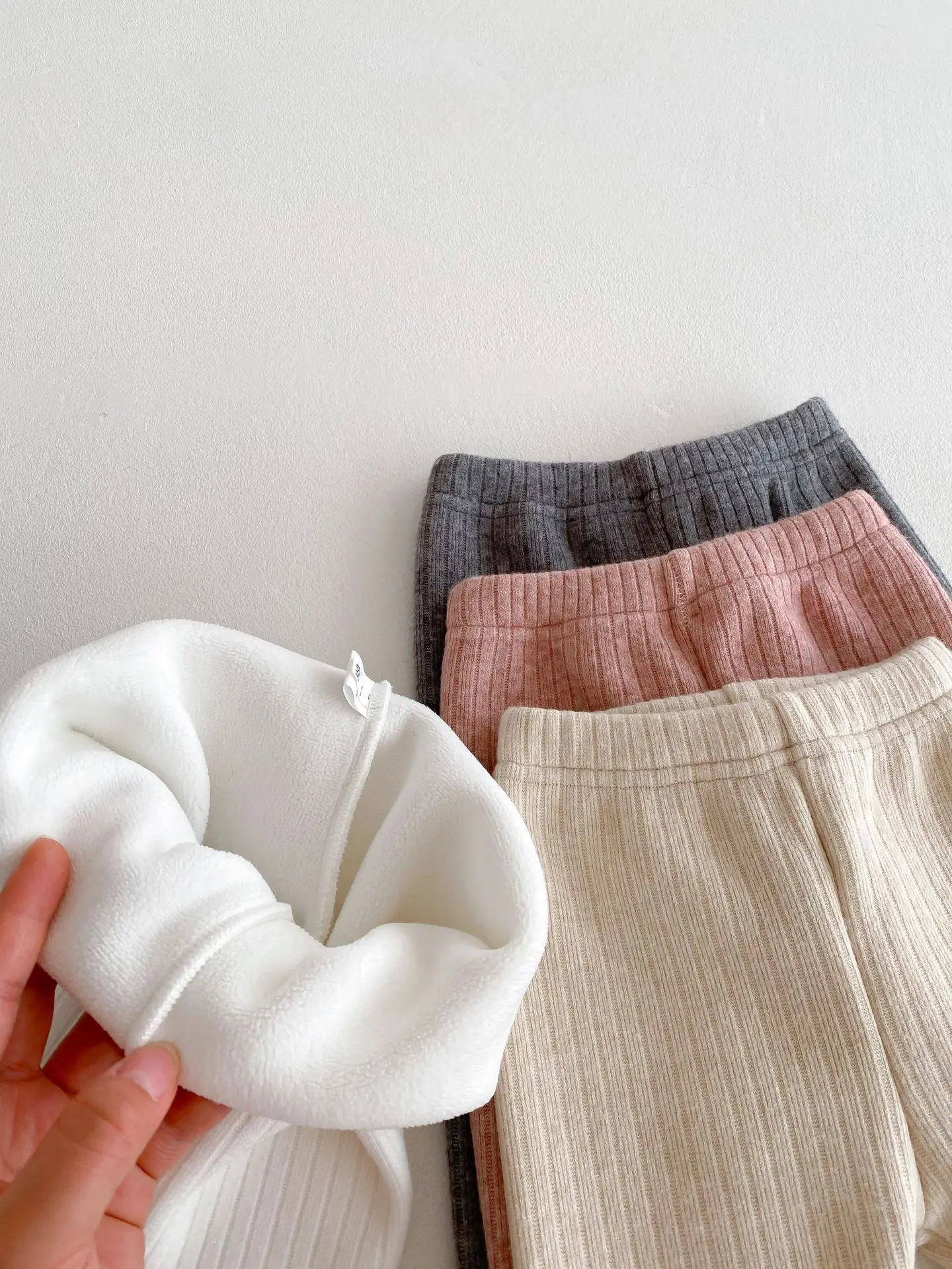 2025 جديد طفل فتاة القطن صوف مبطن طماق الملابس 0-3Y طفل لطيف Bowknot مزين بناطيل تدفئة لينة مرونة الخصر ارتداء اليومي #6