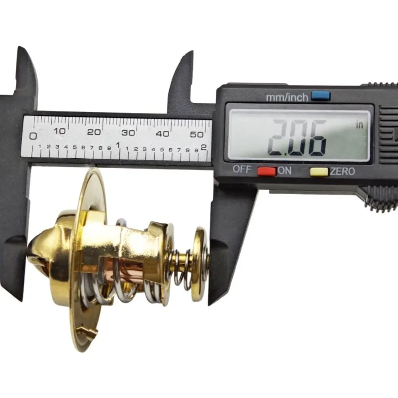 600-421-6120 600-421-6110 Für Komatsu 4D95L 3D95S 6D95 Thermostat PC100-5 PC120-5 PC200-5 PC220-5 Thermostat 82 ℃   Bagger
