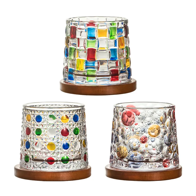 

Creative Rotating Whiskey Glasses, Hand-Painted Rotating Rotating Rotating Glasses, with Wooden Tray, Decompression Glasses