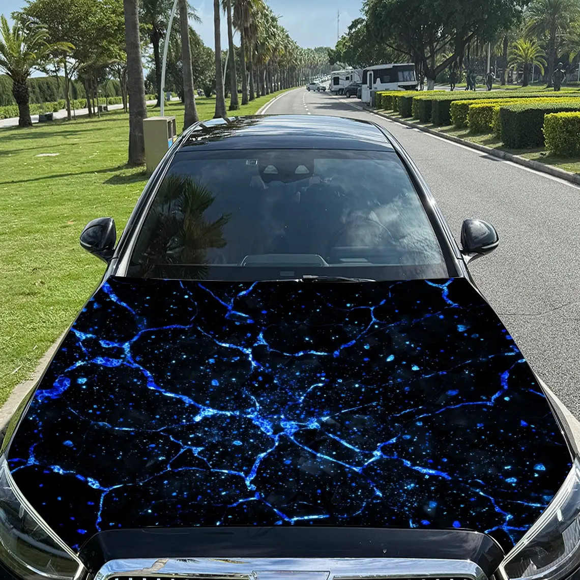 

Surging Fractured Light in Blue Tone Car Vinyl Wrap, PVC Material Waterproof Car Hood Sticker, Self-Adhesive Scratch-Resistant S