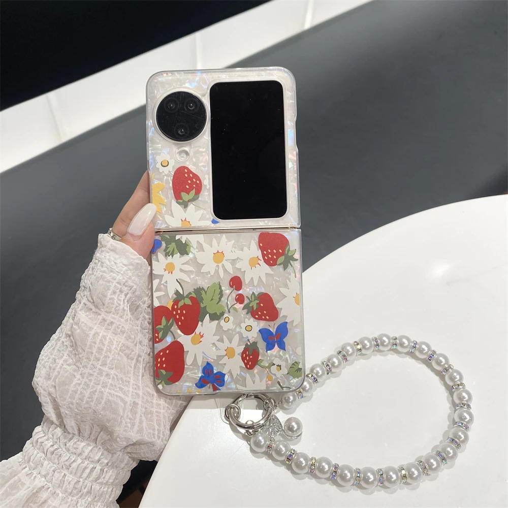 Daisy Floral Strawb… - image